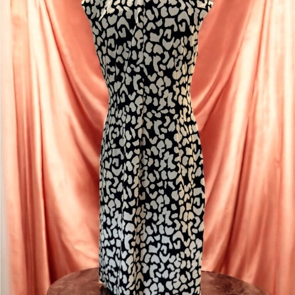 Shelby & Palmer Black and White Midi Dress - Picture 3 of 4